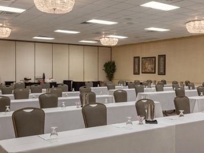 Embassy Hotel Baton Rouge